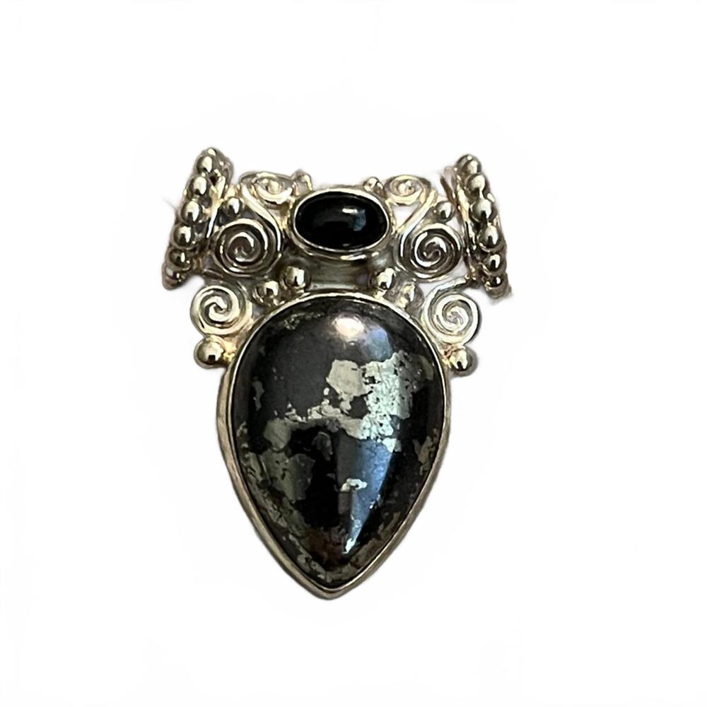Sajen Sterling Silver Black Pendant